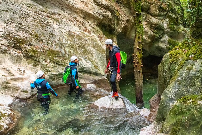 Canyoning dans le Vercors ©A. Gelin