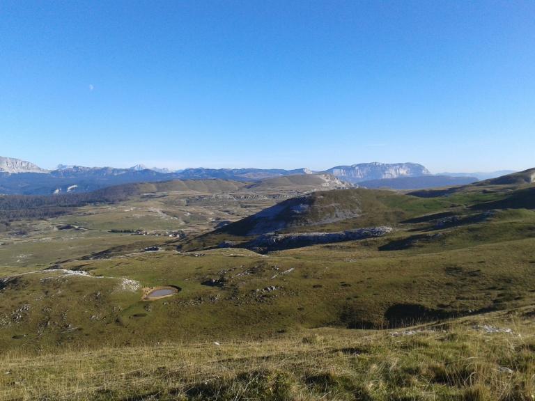 Font d'Urle, sentier du karst ©OTVercors-Drôme Font d'Urle, le karst.