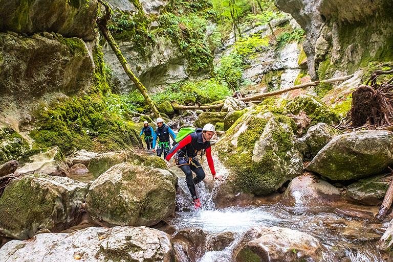 Canyoning dans le Vercors ©A. Gelin