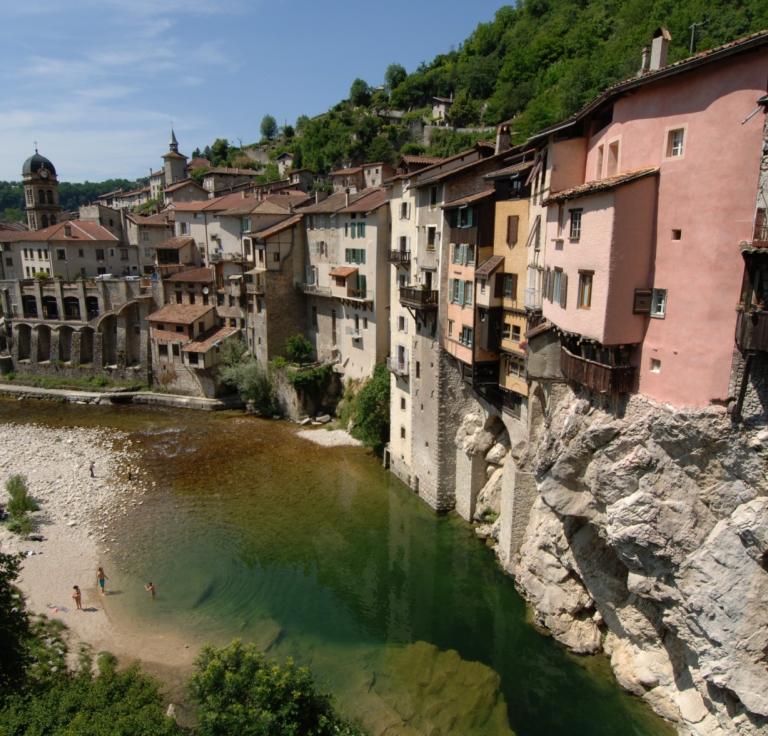 Maisons suspendues Pont en Royans