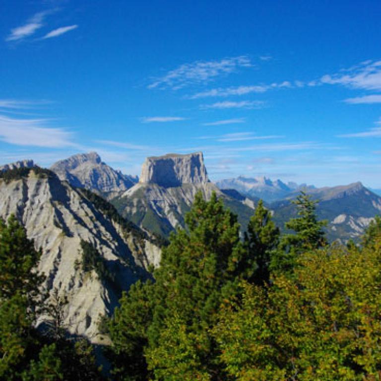 Le Mont-Aiguille depuis les hauts plateaux du Vercors - ©M.Pelletier